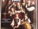 THE KELLY FAMILY UNE FAMILLE LP French exclusive Mint