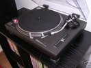 TECHNICS SL1200 Mk-2 +880 Maxi Singles 12