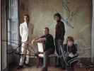 TAKE THAT FULLY SIGNED 10 x 8 GLOSSY PICTURE - W/COA