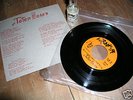 Single mit Bommerlunder Fläschchen die toten Hosen 1983