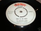 THE RIGHTEOUS FLAMES/GAYTONES RUN TO THE ROCK HS 052 £3