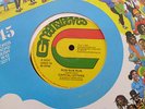 CAPITAL LETTERS UK SKANKING RUN RUN RUN GREENSLEEVES 12