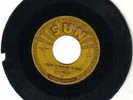 RARE 1955 ELVIS PRESLEY Sun 223 MYSTERY TRAIN chipcrack