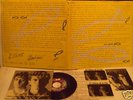 EL ULTIMO DE LA FILA-Single+ STICKERS+POSTAL+POSTER.