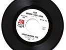 ROGER NICHOLS TRIO Beyond Your Smile 45 Sunshine Pop