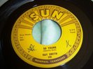 RAY SMITH So Young /Right Behind You SUN 298 ROCKABILLY
