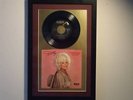 1982 ' DOLLY PARTON ' FRAMED PICTURE SLEEVE & 45 RECORD