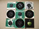 THE BEATLES 10 SINGLES ORIGINAL  WITH  ORIGINAL SLEEVES
