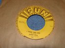 JOHNNY CASH SUN 241 I WALK THE LINE 45 RPM RECORD MINTY