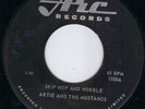ARC COUNTRY ROCKER ROCKABILLY  ARTE & THE MUSTANGS HEAR