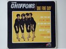 BEAUTIFUL RARE FIRST PRESSING OF THE CHIFFONS 1963 NM-
