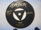 Nervous Norvus-Ape Call-Gold TRI 8338 in near Mint.