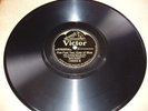 GENE AUSTIN BATWING VICTOR FIVE FOOT TWO EYES OF BLUE/SLEEPY TIME GAL
