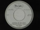 AKI ALEONG northern 45 GIVING UP ON LOVE/LOVE IS FUNNY VEE JAY VG