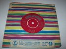 THE BEATLES 1962 UK PARLOPHONE 45 LOVE ME DO .LISTEN
