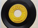 ELVIS PRESLEY ORIGINAL 1955 SUN RECORD 215 MILKCOW BLUES BOOGIE 45 RPM VERY RARE