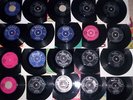 BEATLES, STONES, KINKS, WHO, ETC .... 20X ORIGINAL 60S SINGLES - VGOOD COLLECTIO