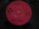 THE ORIGINAL DOCTOR WHO THEME 7 INCH SINGLE,ERIC WINSTONE & ORCHESTRA 1964.