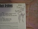 MISSING LINKS EP signed by Andy James  no.184 of 1000 garage psych beat punk