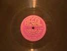 DISCO PIZARRA 78rpm - LA DANZA DE LOS CUCOS - STAN LAUREL OLIVER HARDY --