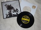The Dead Weather - I Cut Like A Buffalo  US Texas Sized 8