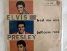 Elvis Presley Treat Me Nice/Jailhouse Rock RCA 45N 0616 Italian Pressing