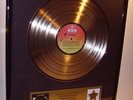 Julio Iglesias Momentos goldene Schallplatte