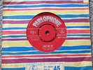 Beatles LOVE ME DO 1962 UK 1st ISSUE RED LABEL VINYL 45