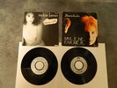 45 Tours de  Mylène Farmer Maman a tort (noir et blanc) + 45 Tours désenchantée