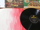 the beatles Sgt Peppers 1st pressing b/y parlophone mono PMC 7027 + inserts