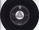 SCHWARZE RCA  ELVIS PRESLEY - MY BABY LEFT ME
