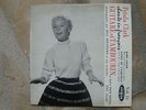 EP PETULA CLARK ET JAVA POUR PETULA CHANTE EN FRANCAIS -GUITARE ET TAMBOURIN-