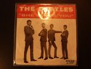 THE BEATLES SINGLE ORIGINAL  AMERICAIN SWAN LABEL NOIR '' SHE LOVES YOU ''