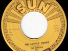 THE SUNRAYS 45 SUN 293 LOVE IS A STRANGER/THE LONELY HOURS scarce #