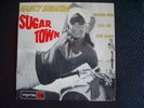 NANCY SINATRA .SUGAR TOWN.1966.REPRISE 60097.TRES BON ETAT