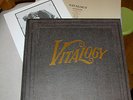 Pearl Jam - Vitalogy, Gatefold with original book & Limited Edition Print.