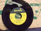 SOUL 45 DAVE CHARLES Ain't Gonna Cry no More  GO TO youtube NAVIN R 4   185   .