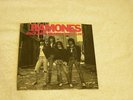 THE RAMONES - ROCKAWAY BEACH - SIRE - JOEY - DEE DEE RAMONE - USA - 1977 PIC SLV