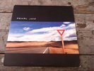 Pearl Jam Yield First Press Lp Vinyl Rare Oop Vg Ex Loved Used