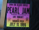 Pearl Jam - Spin the black circle / Live at soldier field