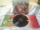 THE BEATLES - SGT PEPPERS LONELY HEARTS CLUB BAND, WITH RED AND GREEN INNERS, UK