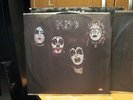 KISS 