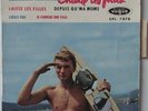 JOHNNY HALLYDAY Chante Les Filles  RARE EP Vogue Avec Centreur et languette