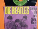 7'' - DIE BEATLES: Komm, gib mir deine Hand / Sie liebt dich