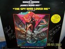 THE SPY WHO LOVED ME.LP.SIGNED MOORE,BACH,KIEL,HAMLISCH,SIMON.EXCELLENT.