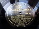 **BEATLES - PLEASE PLEASE ME. UK 1963 BLACK & GOLD PARLOPHONE. SUPERB EXAMPLE **