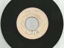 JOHNNY & ATTRACTIONS/ YOUNG WINGS CAN FLY/ DUDLEY WILLIAMS/ I'M MOVING ON/7'/VG+