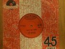 BEATLES 7/45 : AIN'T SHE SWEET (NEW ZEALAND)