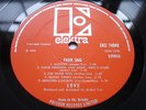 LOVE FOUR SAIL UK ORIGINAL ELEKTRA ORANGE FIRST OUTSTANDING NEAR MINT ARTHUR LEE