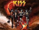KISS  PLAY THE BEATLES & MORE CLASSIC  FLIP COVER ONLY 500 COPIES BOX 3LP +2CD